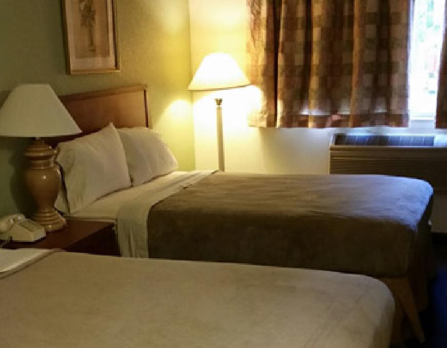 Riverwalk Inn & Suites Fort Atkinson Exteriör bild